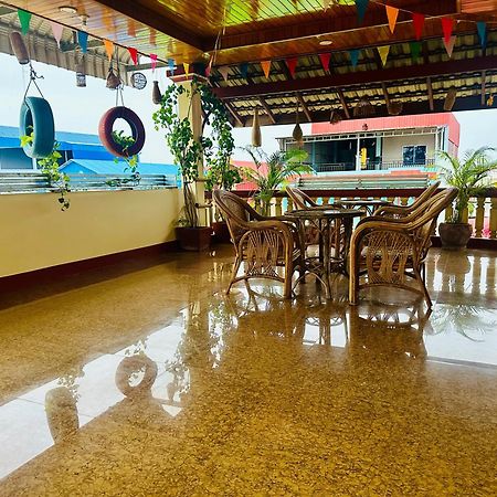 Savet Hostel Stoeng Treng Buitenkant foto